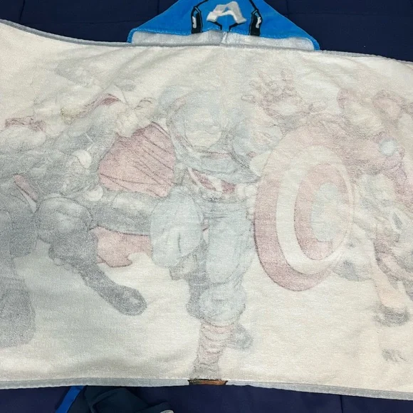 Marvel Spider-Man Swim suit set with hooded towel- boys 5/6 - Picture 4 of 8